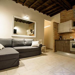 New Navona Elegant Apartment